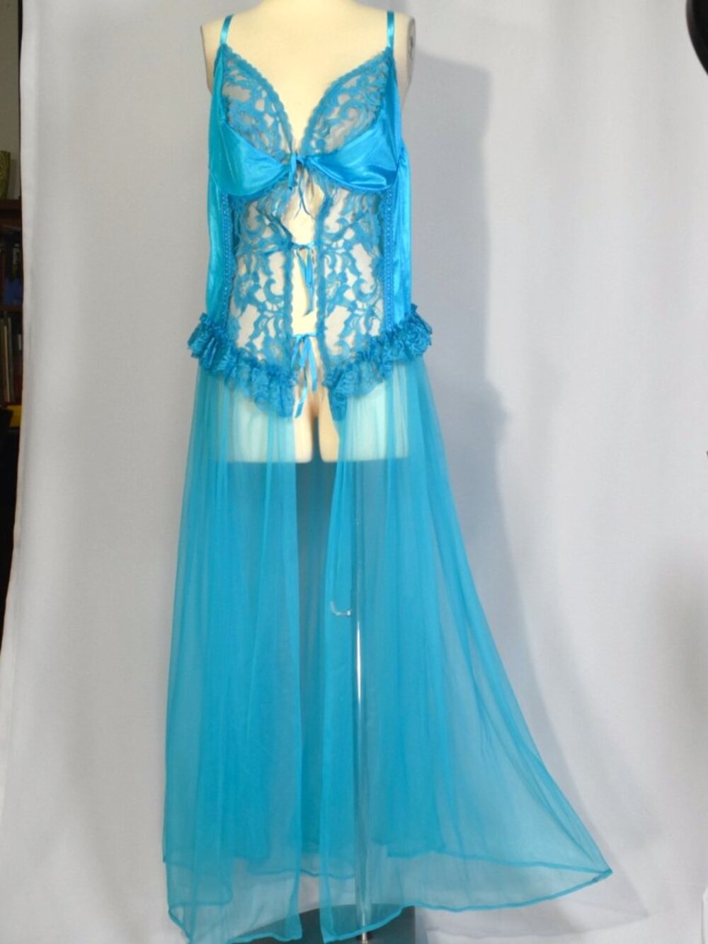 Vintage Designs by Faris 2X Turquoise Blue Sheer Lace Lingerie Gown Nightgown